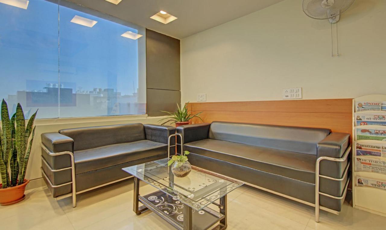 Отель Treebo Tms Residency Нью-Дели Экстерьер фото