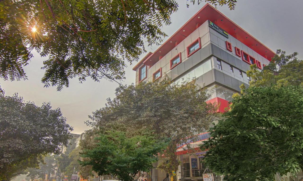 Отель Treebo Tms Residency Нью-Дели Экстерьер фото
