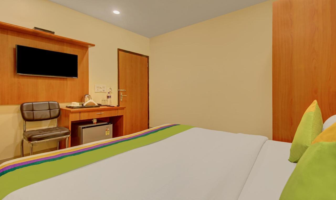 Отель Treebo Tms Residency Нью-Дели Экстерьер фото